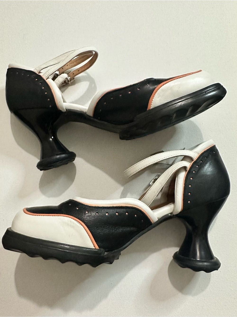 John Fluevog Mini Qtee Double Ankle-Strap Pumps Black, White Peach Trim Heels 10